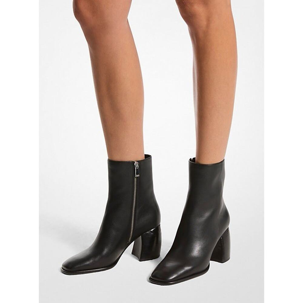 MICHAEL KORS BRITT HEELED BOOT IN BLACK TUMBLED LEATHER SZ 7.5 $255 MSRP